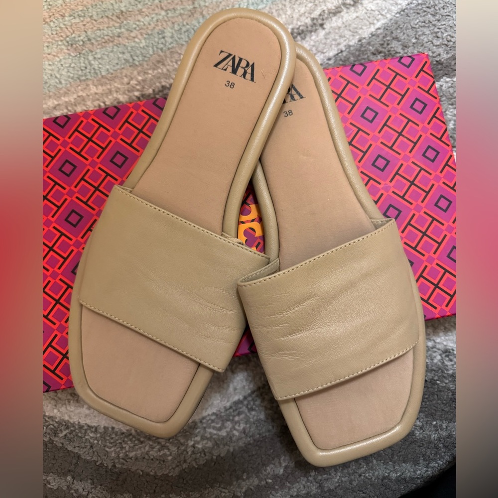 Zara flats